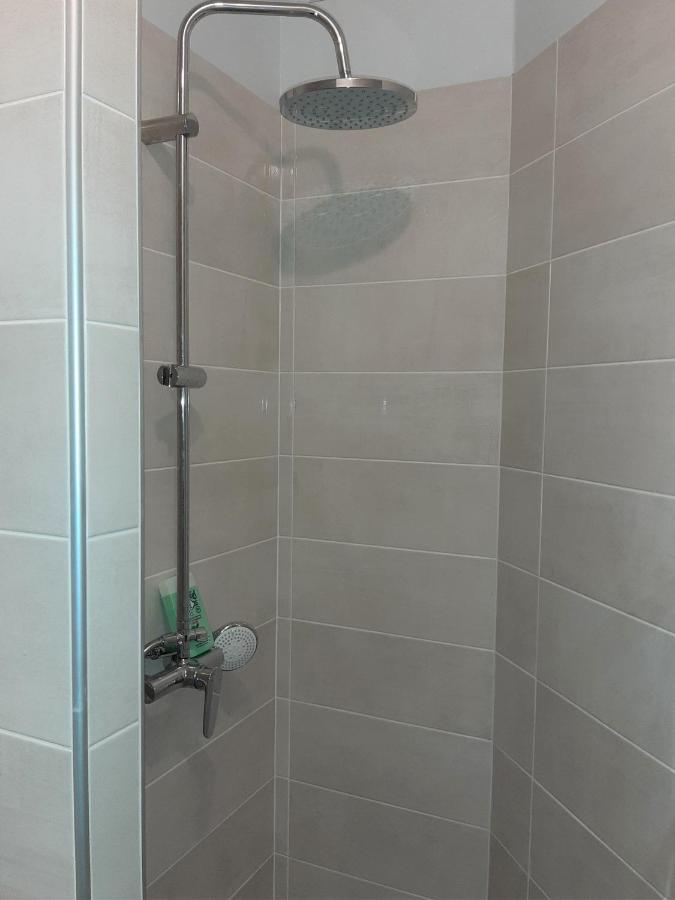 Appartement Le Flatiron - 4 Chambres 타르브 외부 사진